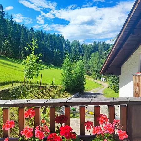 Casa de hóspedes Bischofsberg - Laerchen-wellness 3*